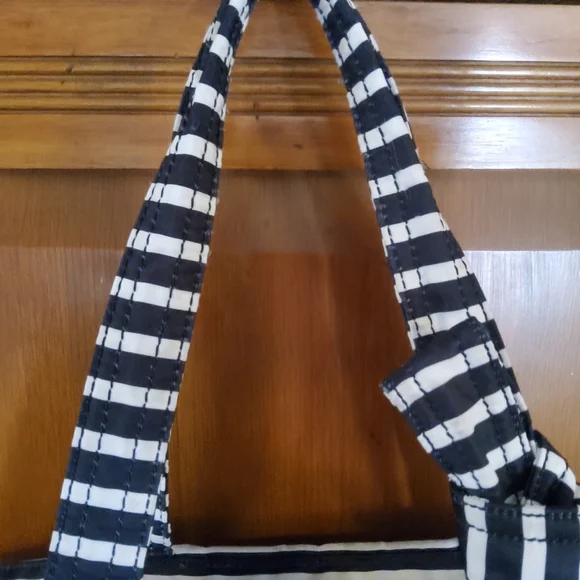 Kate Spade Black and White Stripe Barbara Duffle GUC - Picture 10 of 15